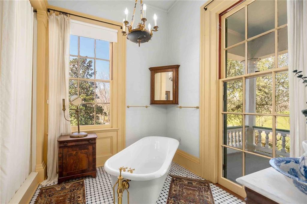 17523 HWY 418 Highway