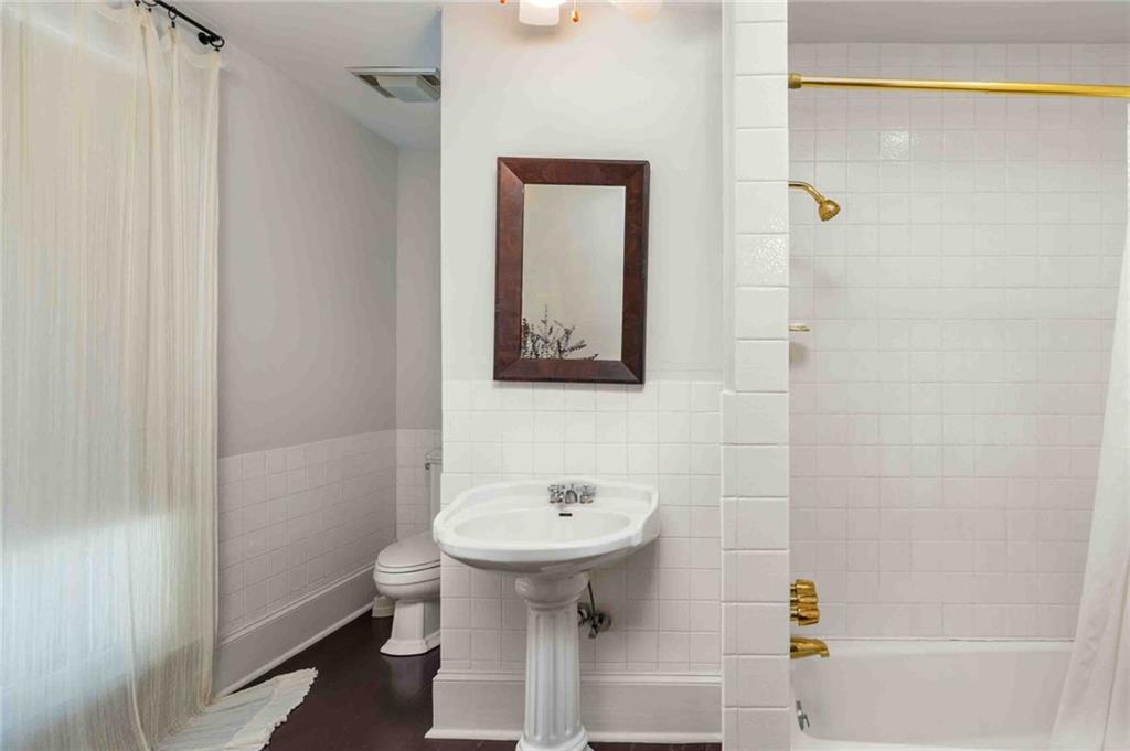 17523 HWY 418 Highway