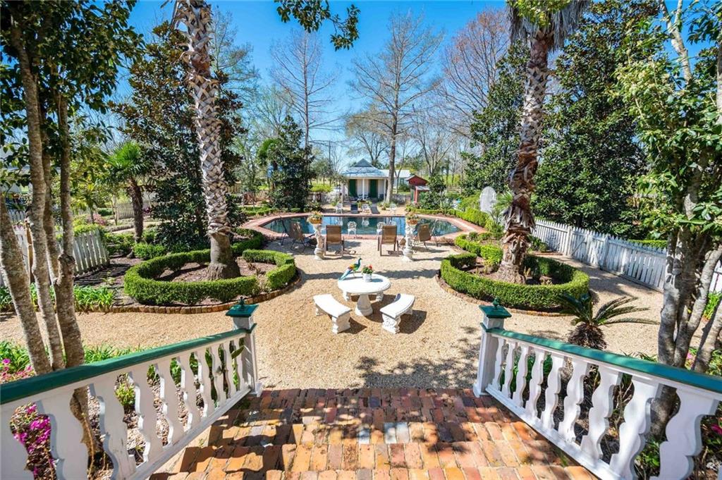 17523 HWY 418 Highway