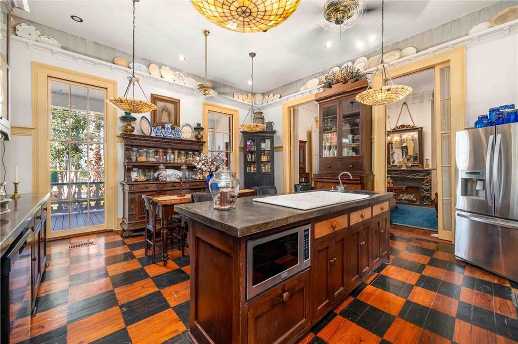 17523 HWY 418 Highway