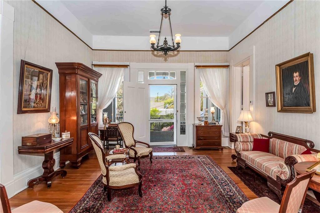 305 S BROADWAY Street