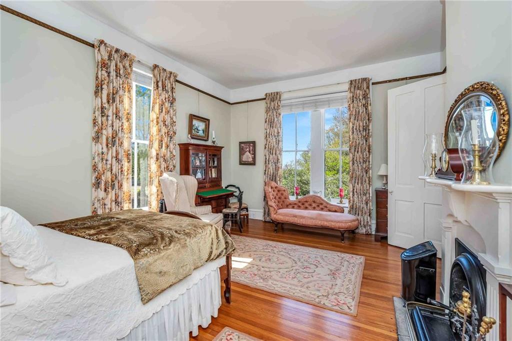 305 S BROADWAY Street