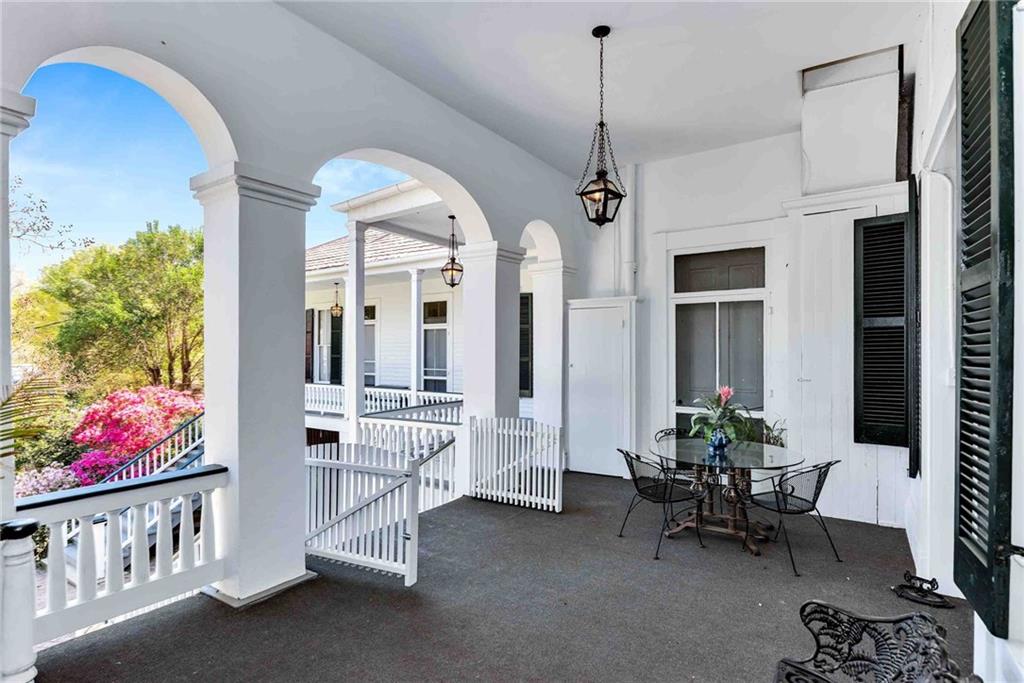 305 S BROADWAY Street