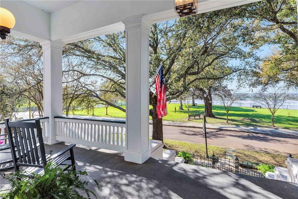 305 S BROADWAY Street