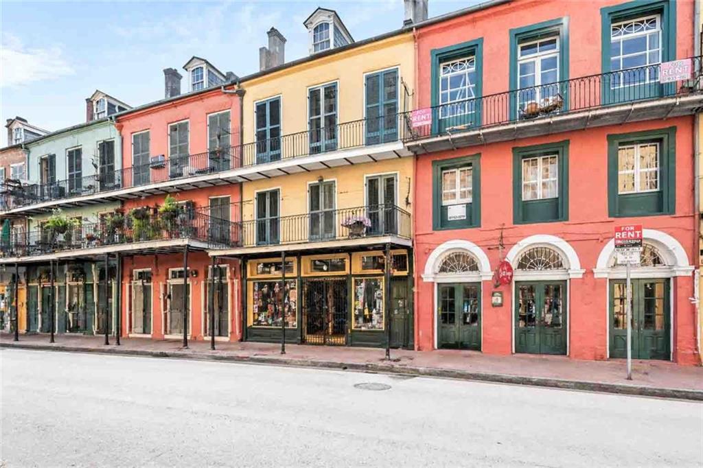 1127 DECATUR Street