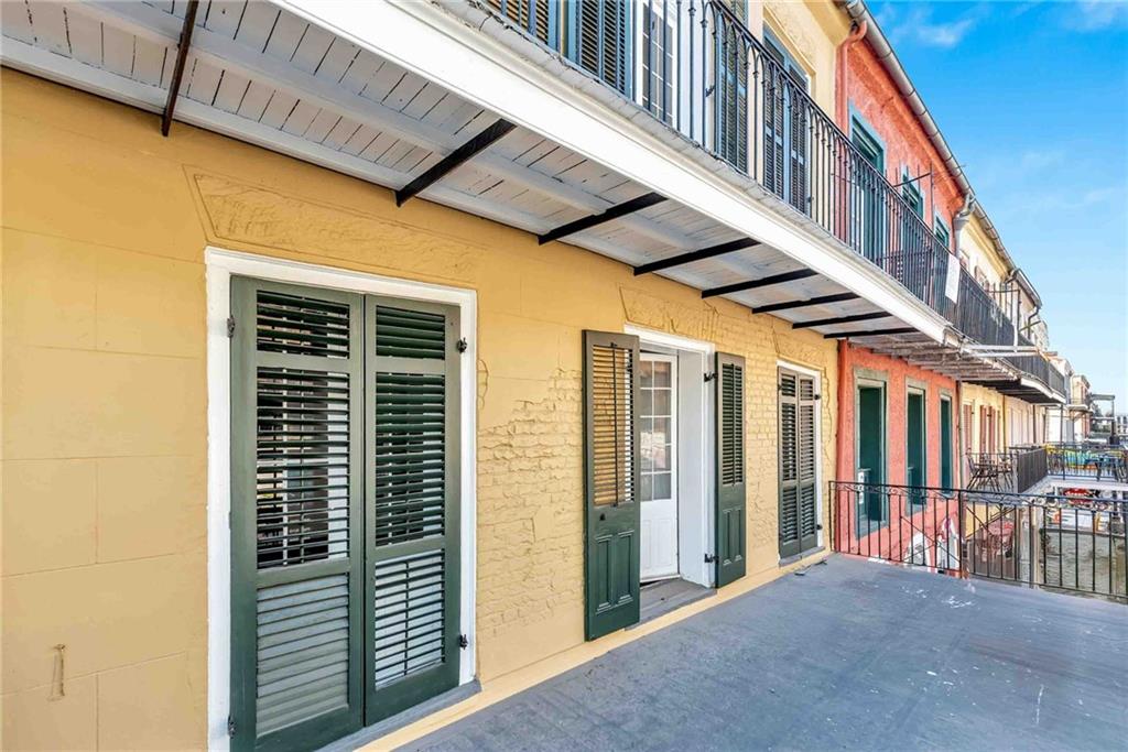 1127 DECATUR Street