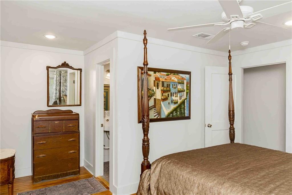 141 W 5TH Street