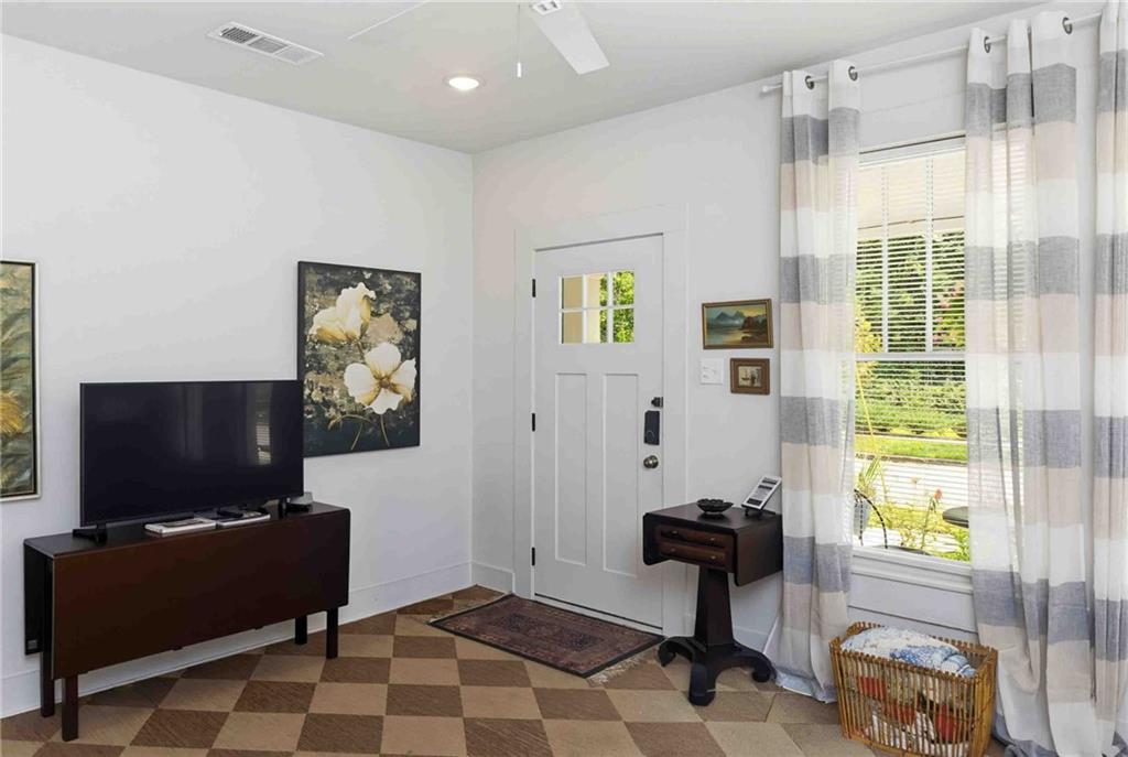 141 W 5TH Street