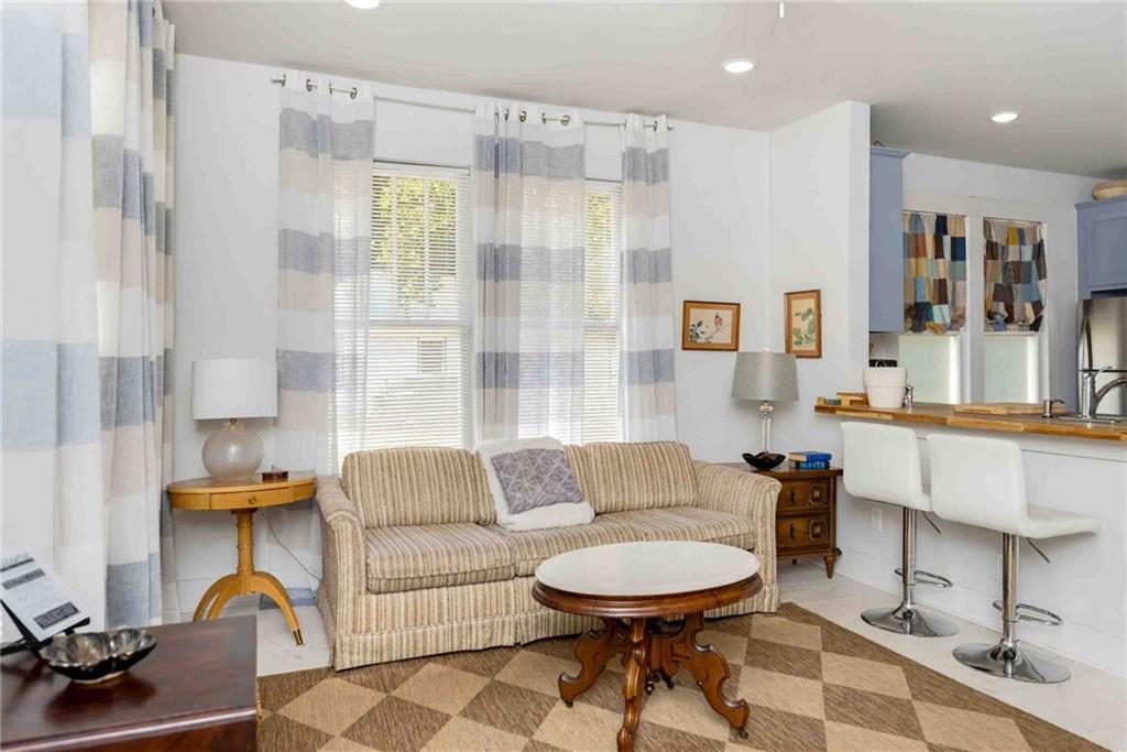 141 W 5TH Street