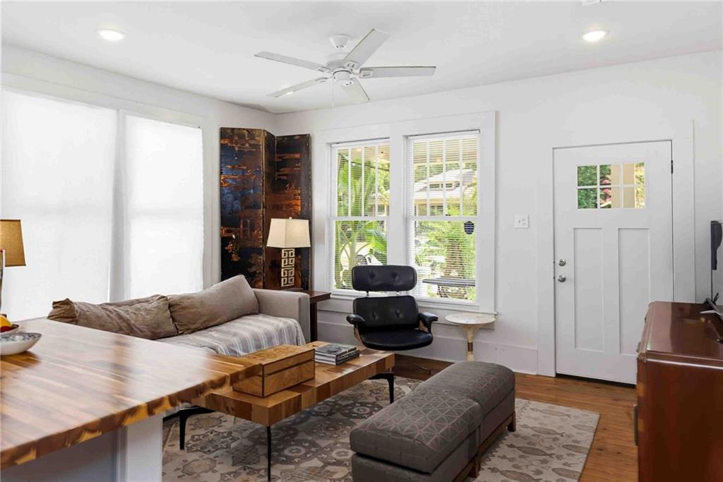 141 W 5TH Street