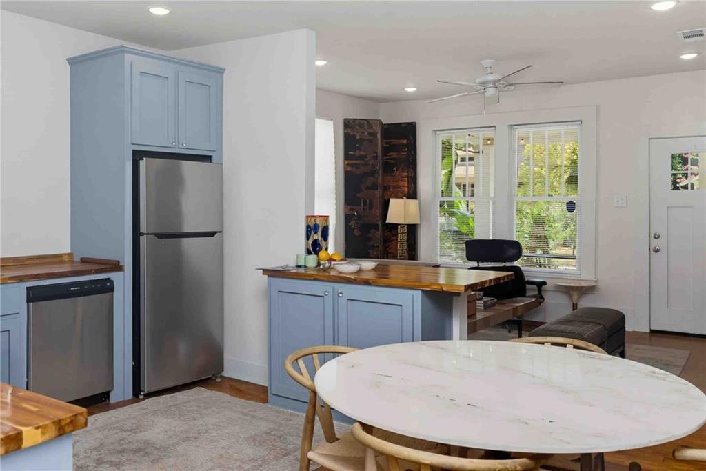 141 W 5TH Street