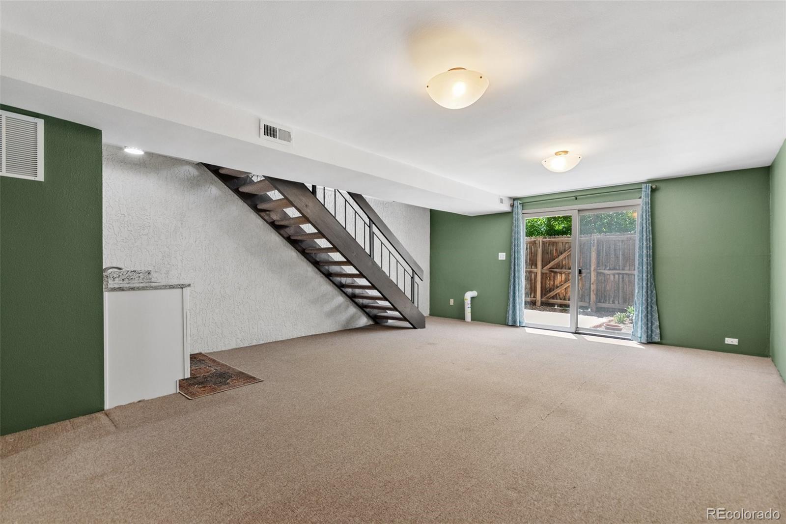 7424 E Princeton Avenue