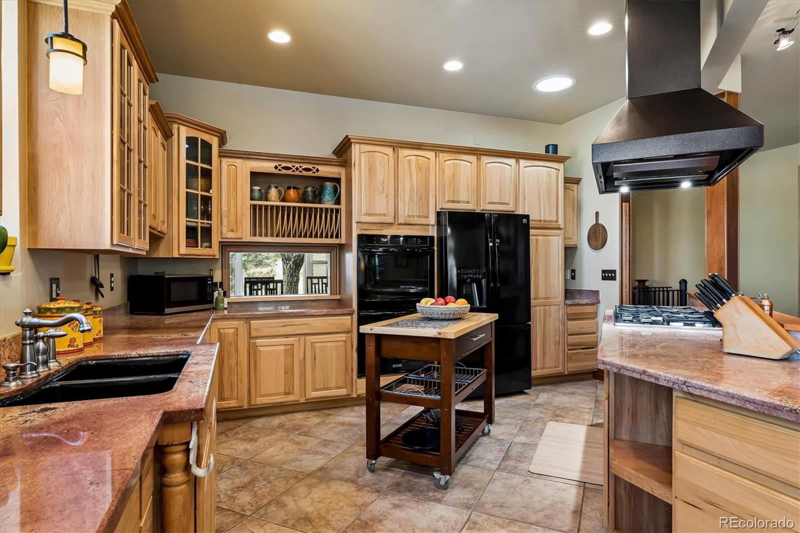 46527 Sunset View Way