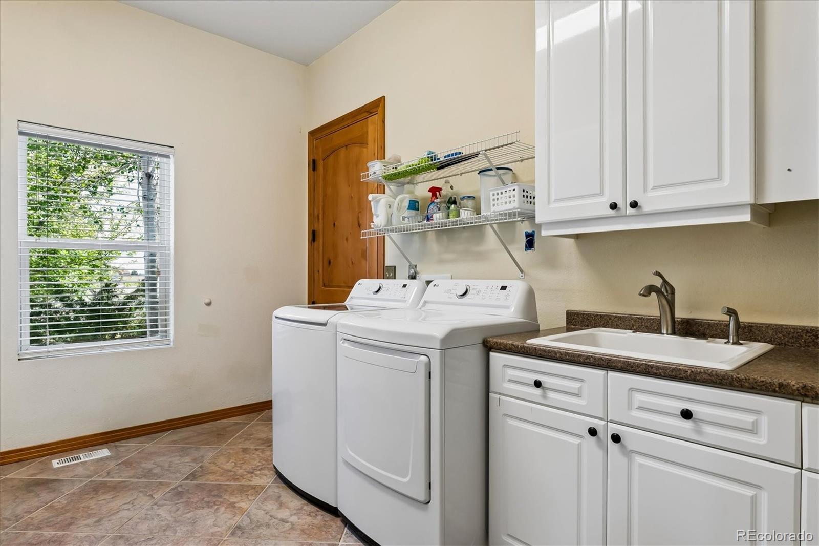 46527 Sunset View Way