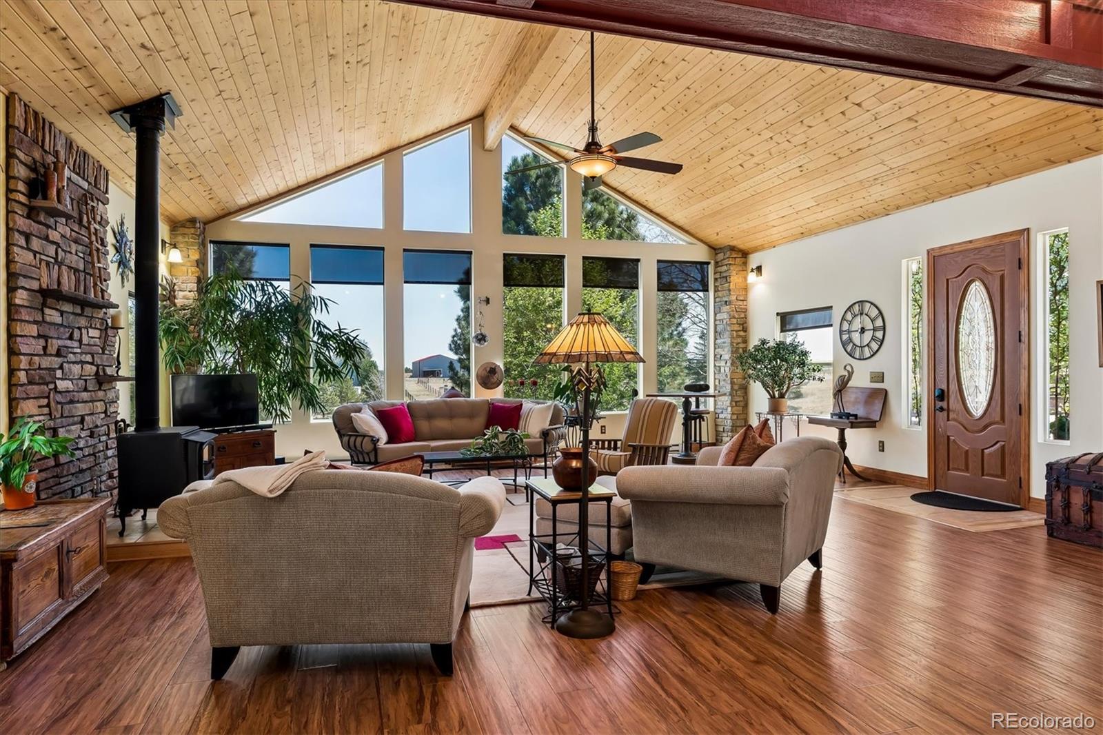 46527 Sunset View Way