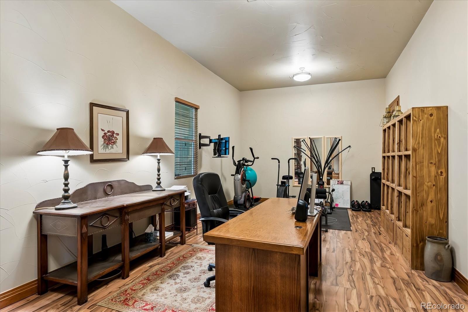 46527 Sunset View Way