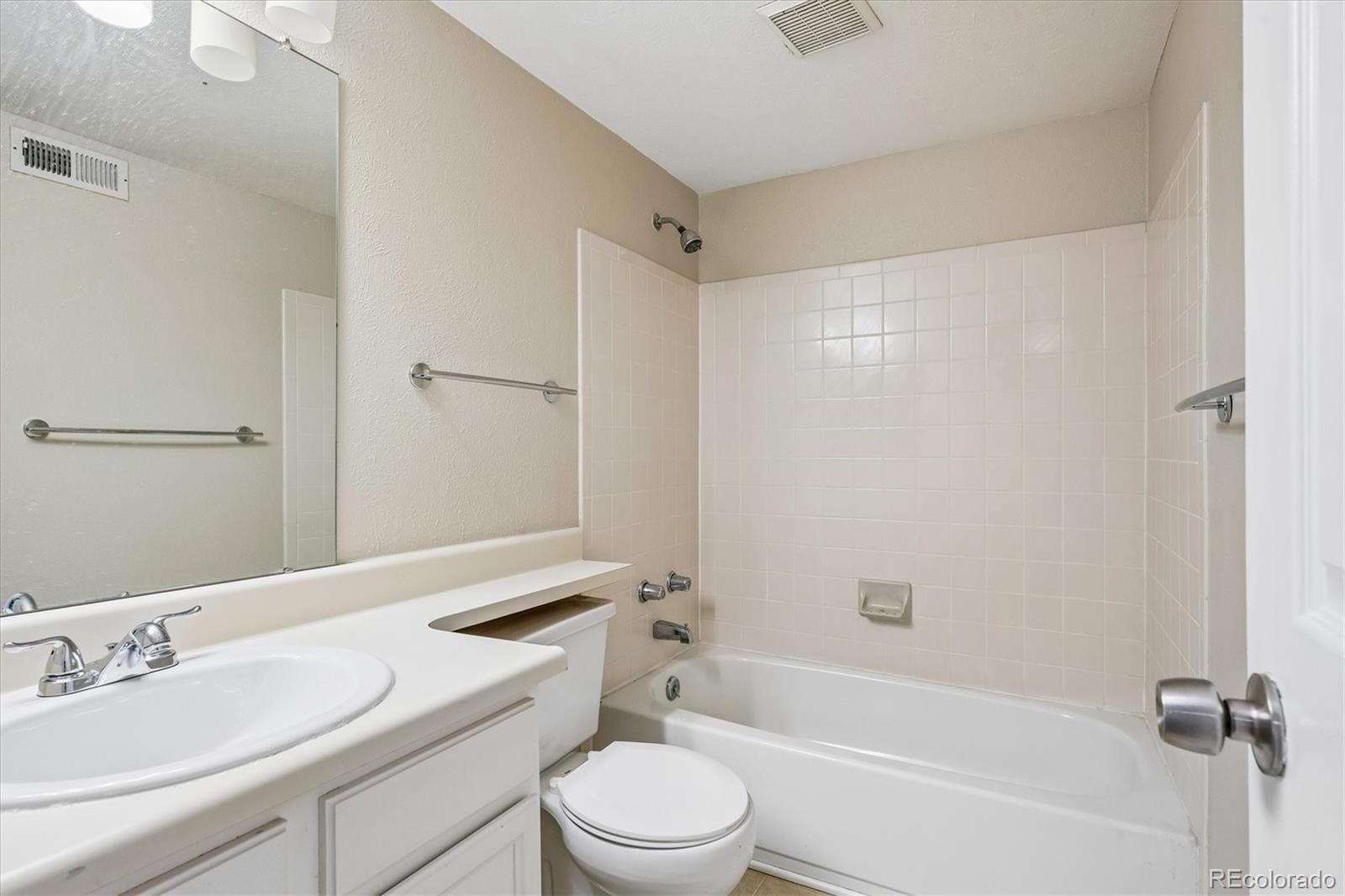 13843 E Lehigh Avenue Unit: B