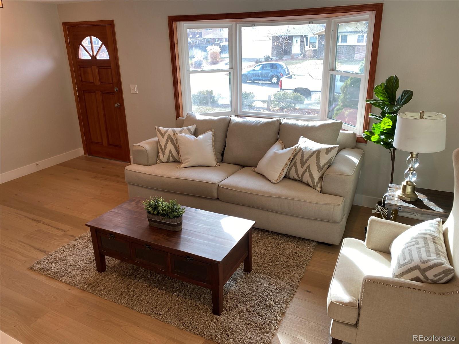 3176 S Emporia Court