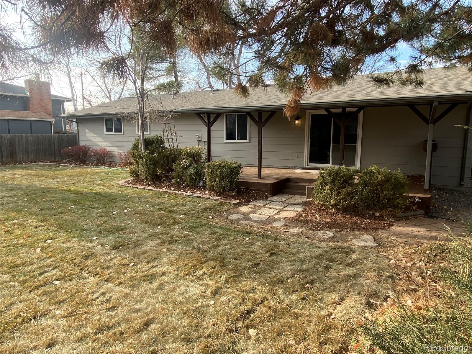 3176 S Emporia Court