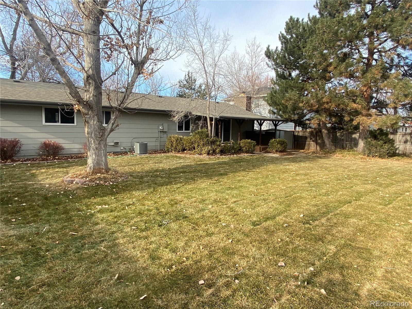 3176 S Emporia Court