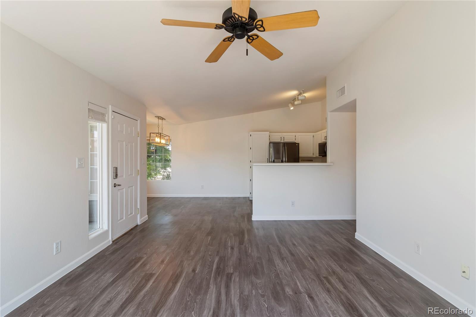 3825 Canyon Ranch Road Unit: 203