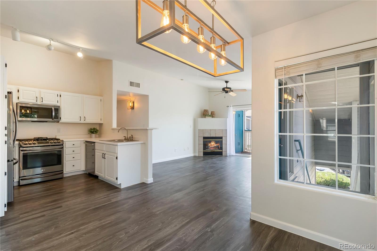 3825 Canyon Ranch Road Unit: 203