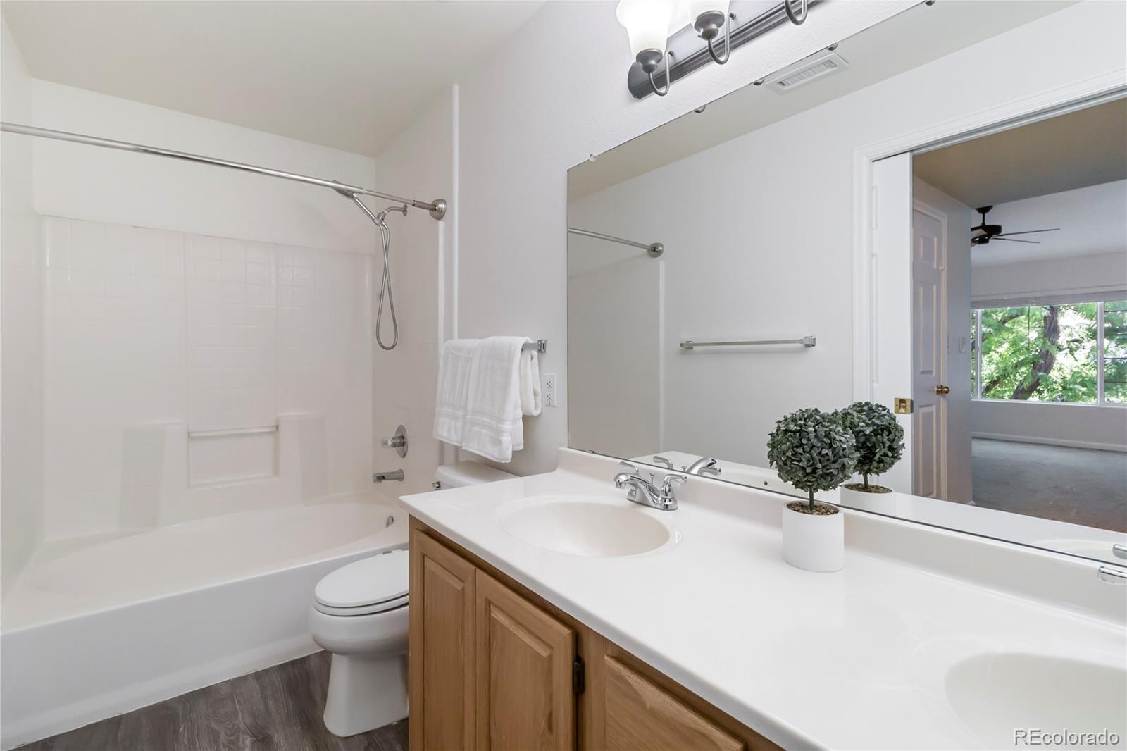 3825 Canyon Ranch Road Unit: 203