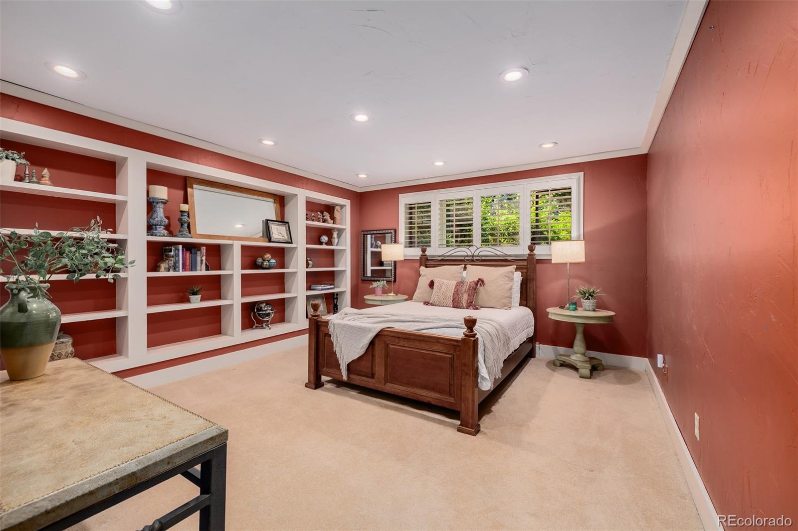 3 E Belleview Court