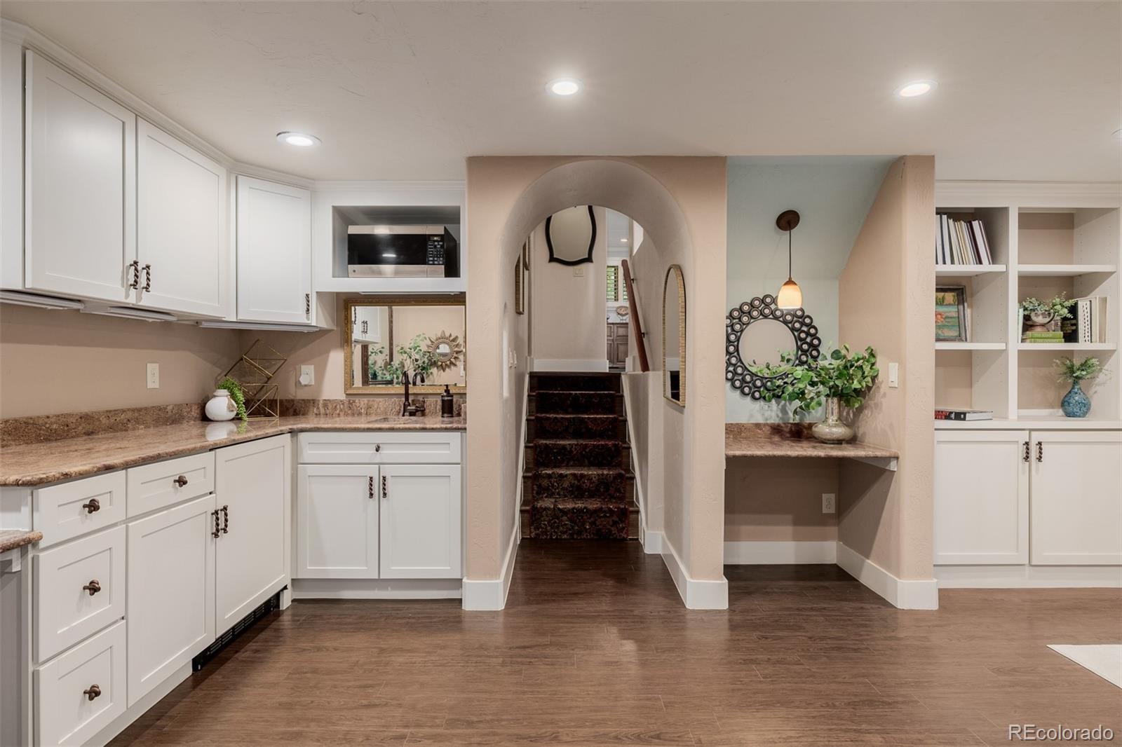 3 E Belleview Court