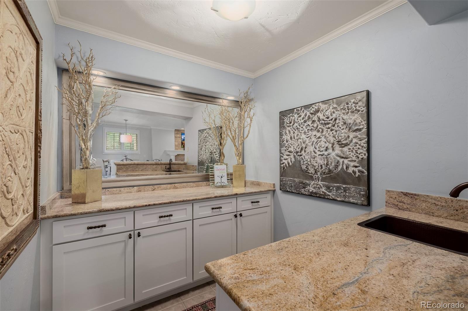 3 E Belleview Court