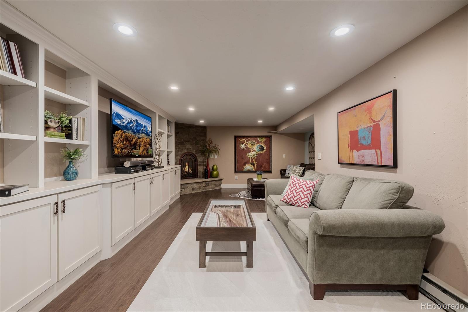 3 E Belleview Court