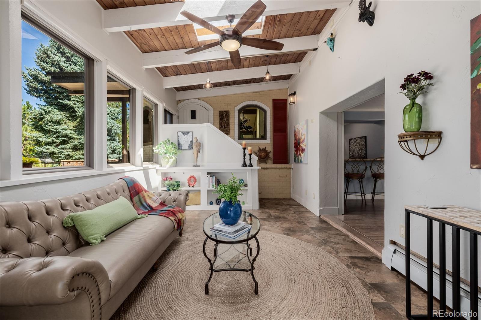 3 E Belleview Court