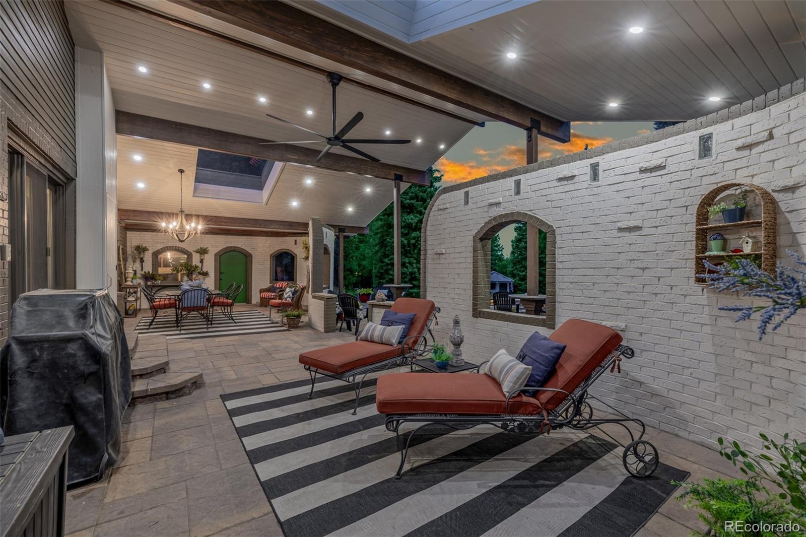 3 E Belleview Court