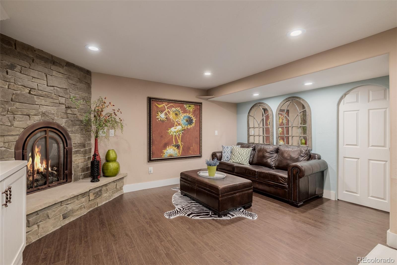 3 E Belleview Court