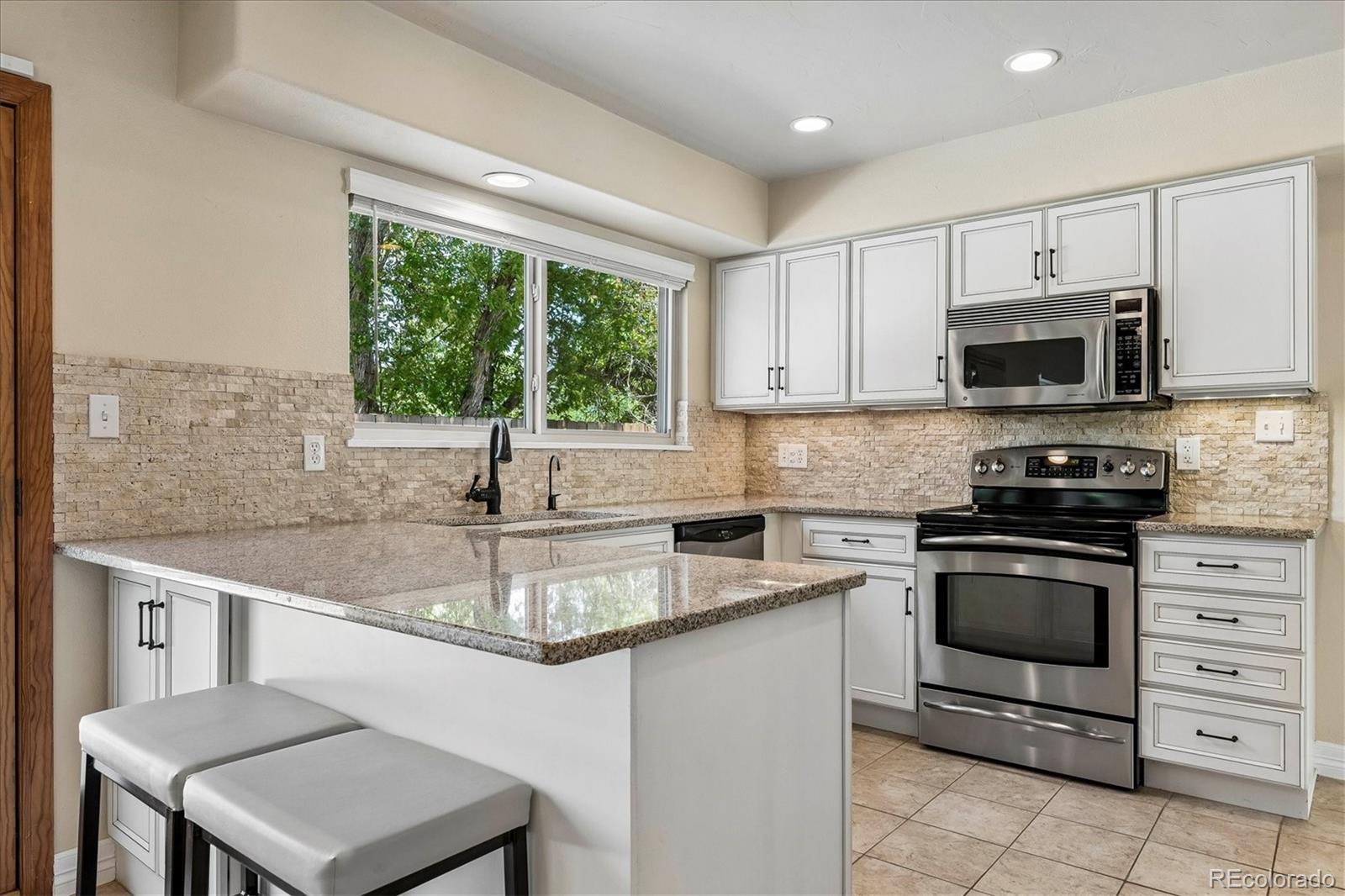 2727 E Jamison Avenue