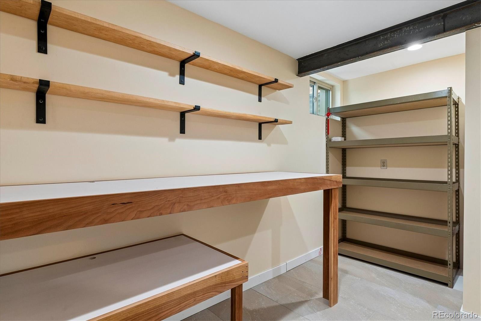 2727 E Jamison Avenue