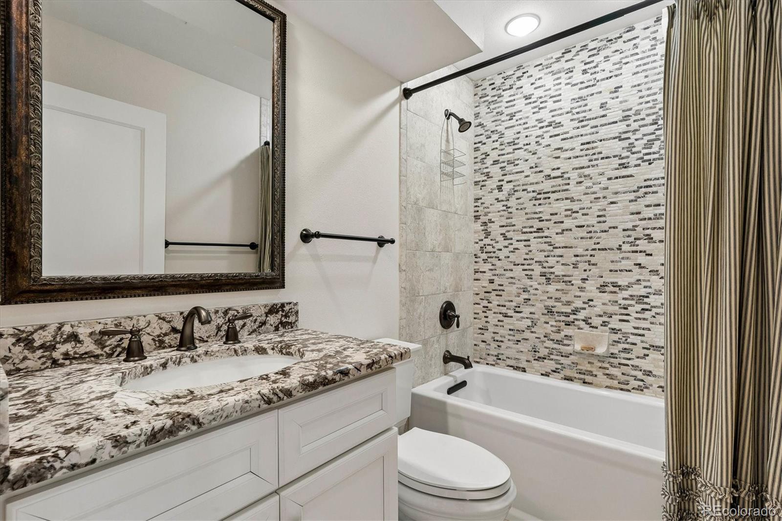 2727 E Jamison Avenue