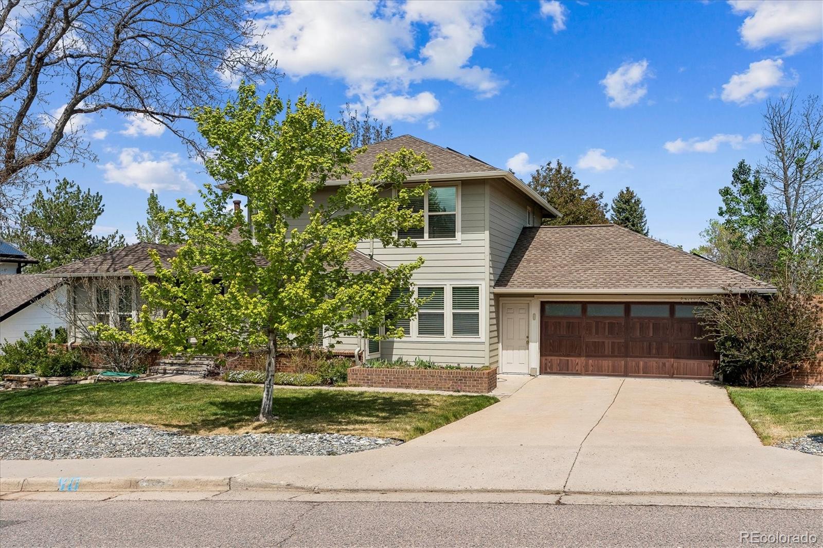 2727 E Jamison Avenue