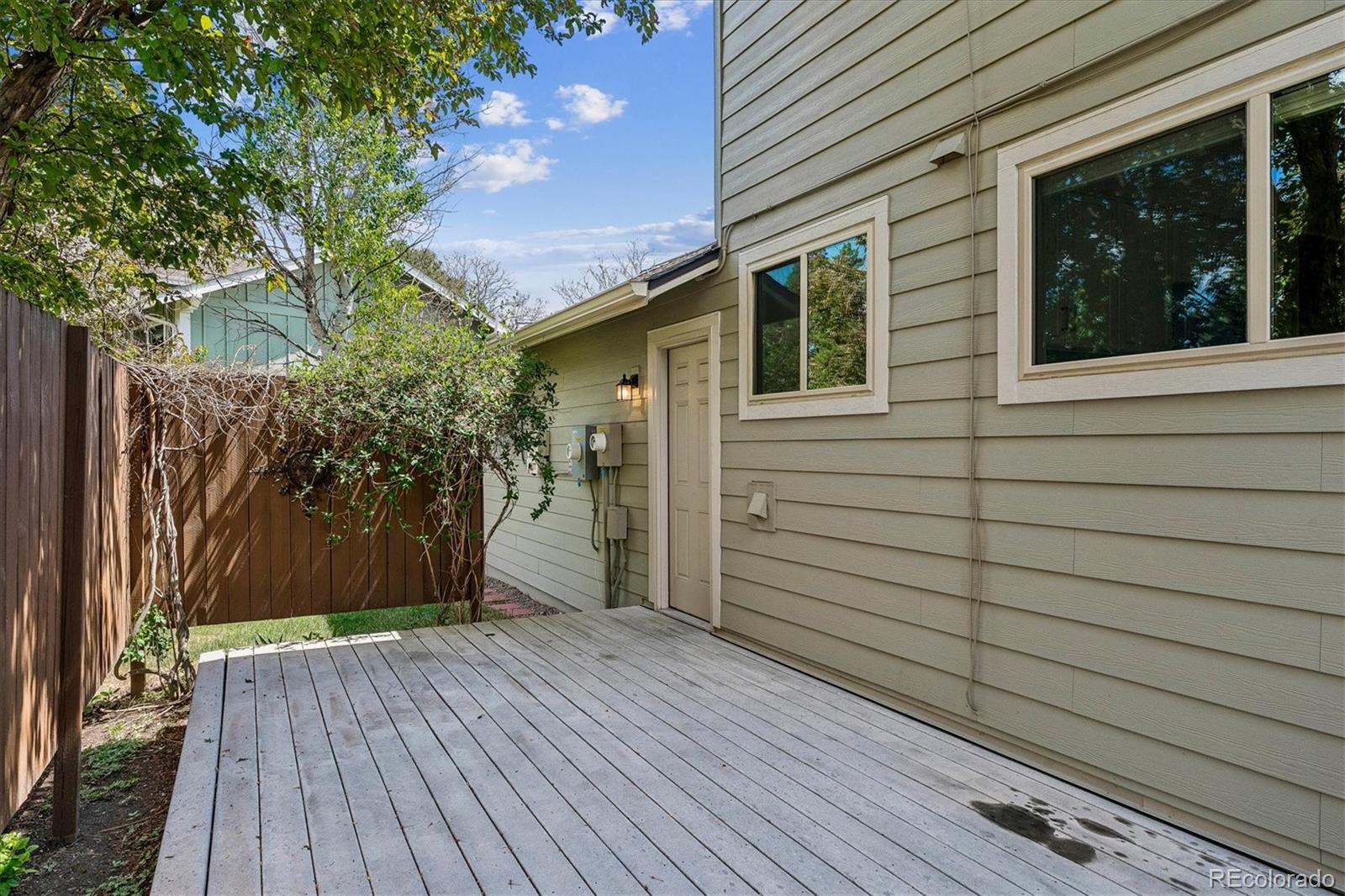 2727 E Jamison Avenue