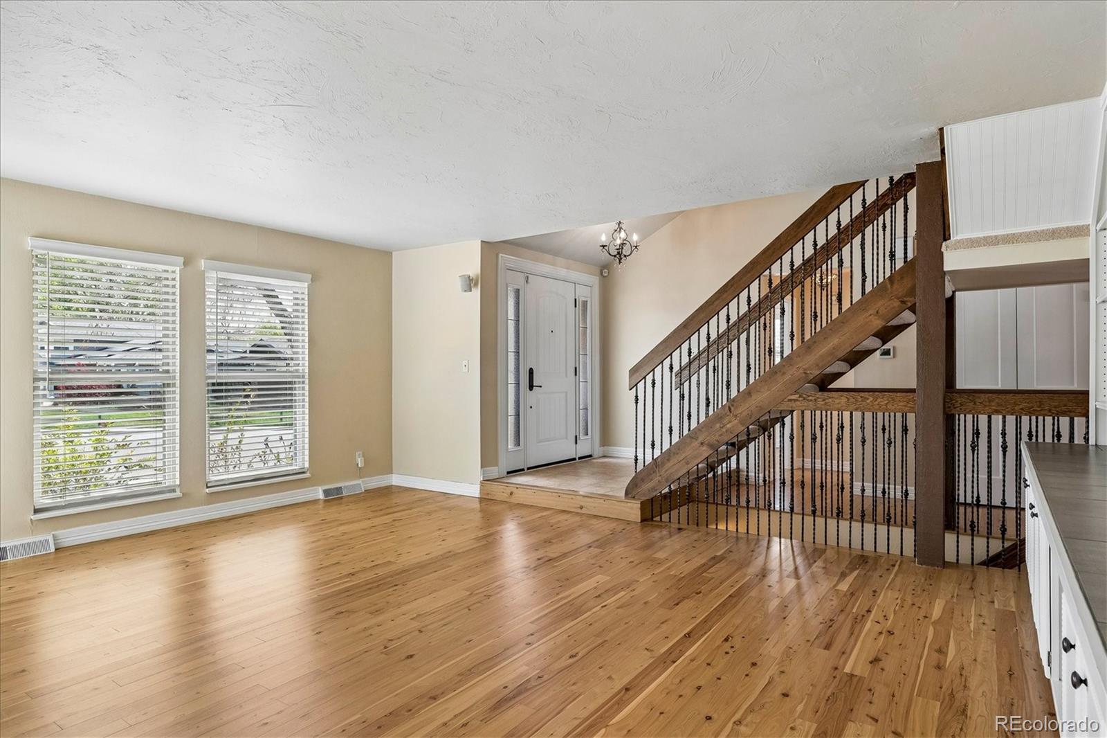 2727 E Jamison Avenue