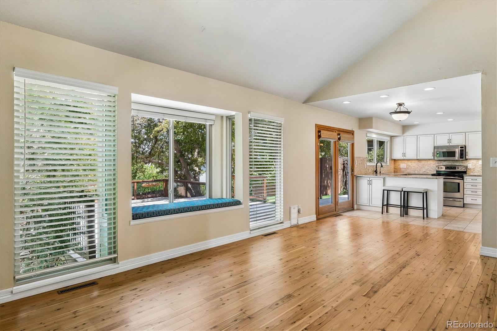 2727 E Jamison Avenue