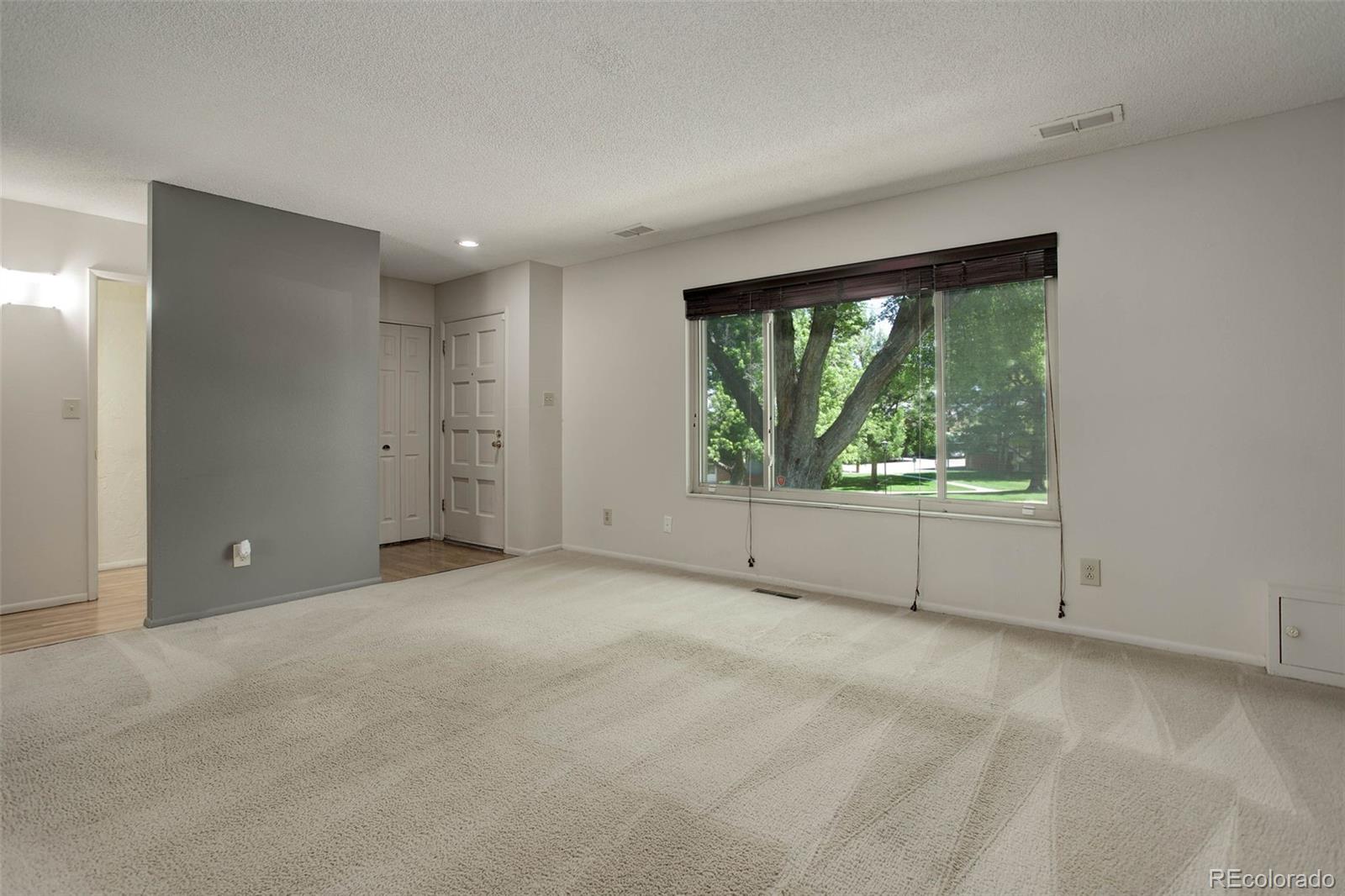 9003 E Mansfield Avenue