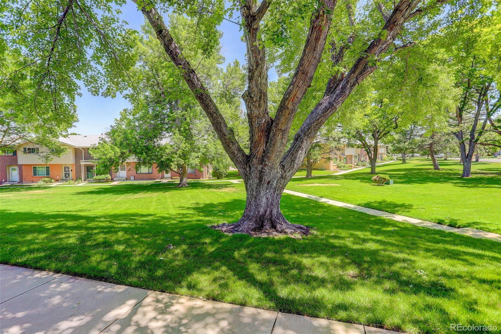 9003 E Mansfield Avenue