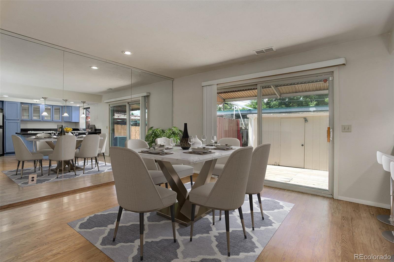 9003 E Mansfield Avenue