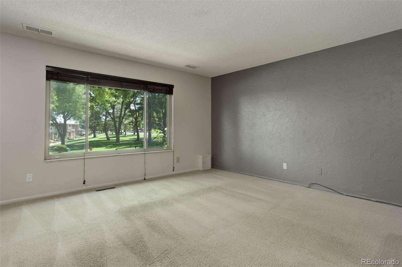 9003 E Mansfield Avenue