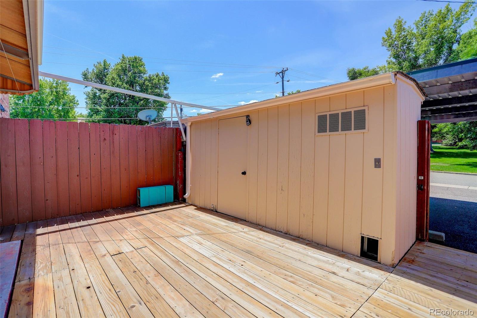 9003 E Mansfield Avenue