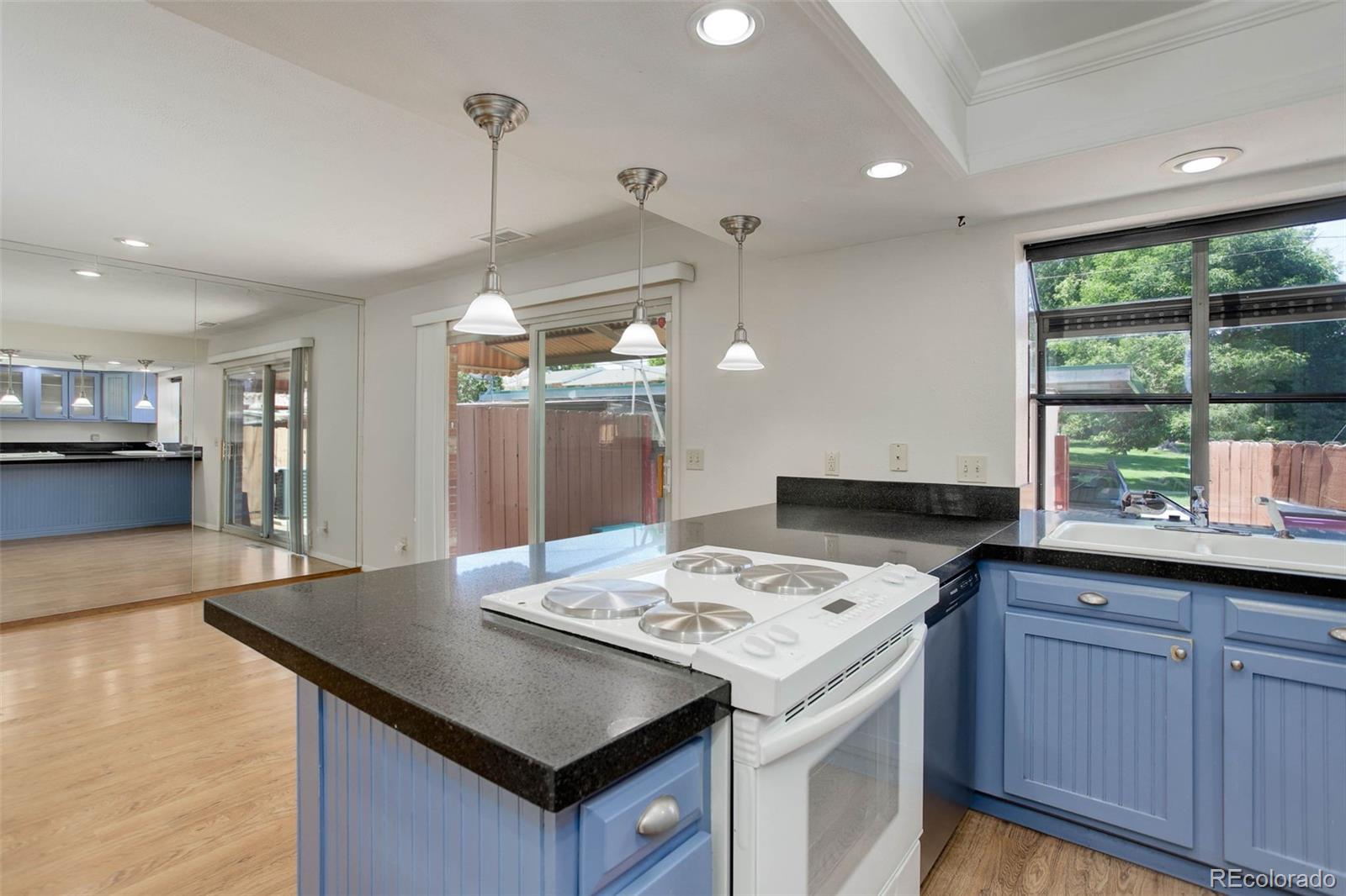 9003 E Mansfield Avenue