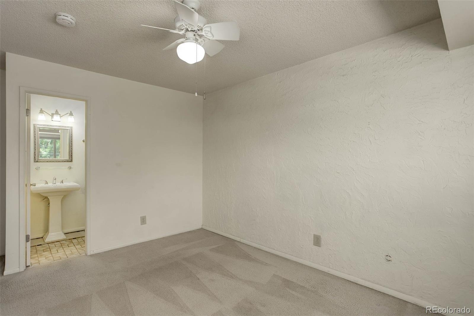 9003 E Mansfield Avenue