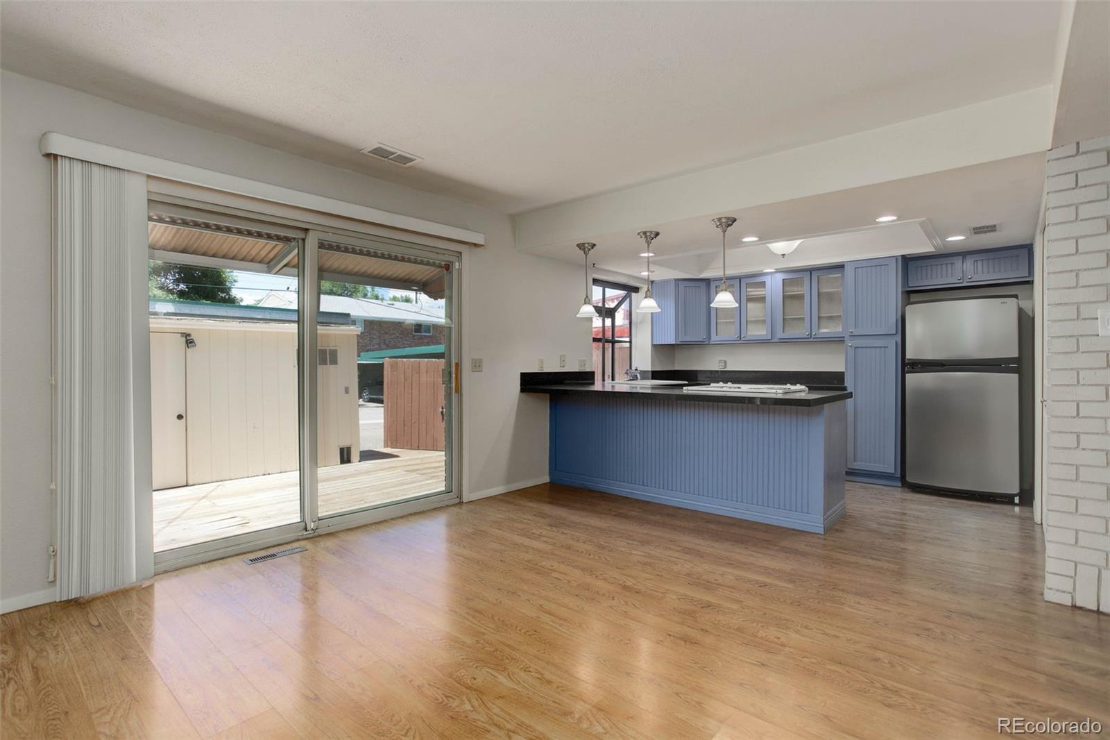 9003 E Mansfield Avenue