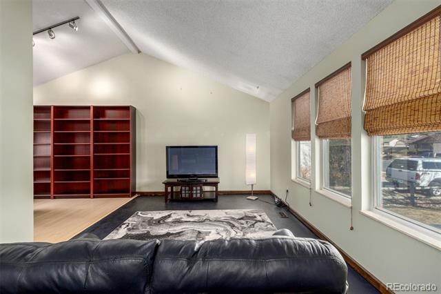 3411 S Olathe Way